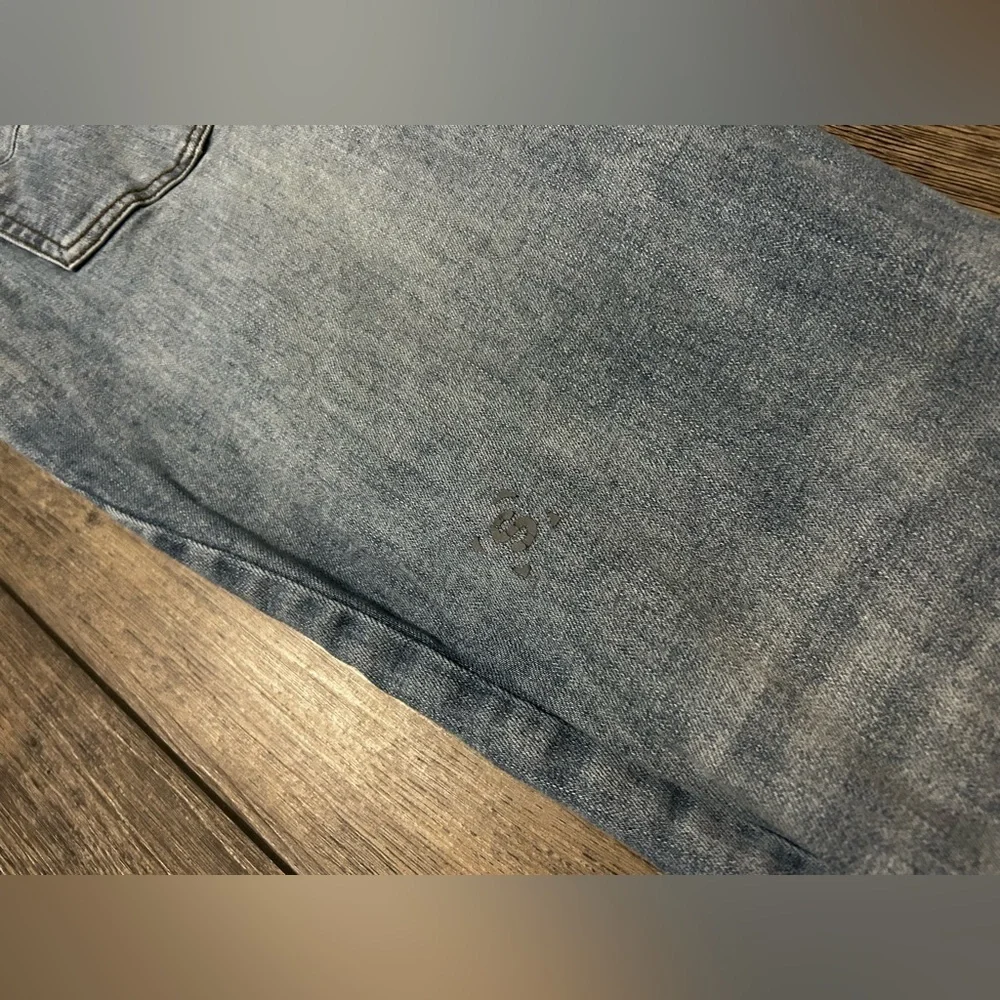 Se’renade Light wash  Distressed Men's skinny Jeans size 36